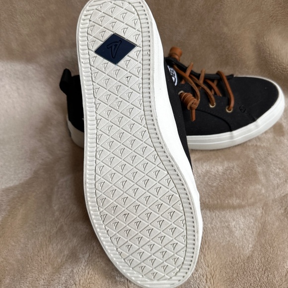 Rare OBX  Sperry Women’s Outer Banks Slip on Shoes fromNetflix Hit Show - Picture 6 of 10